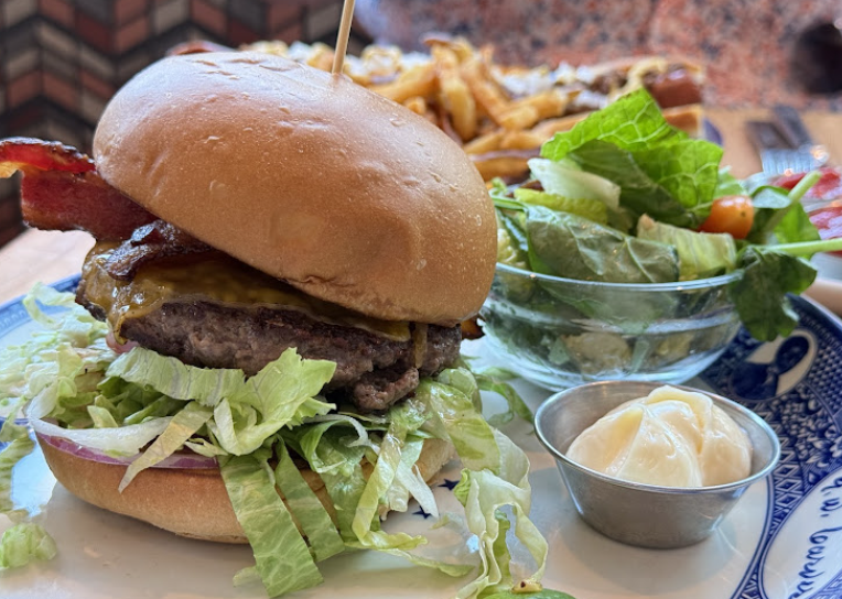 Founding Farmers signature dishes Glazed Cedar Plank Salmon
Garlic Black Pepper Wings
Cheeseburger